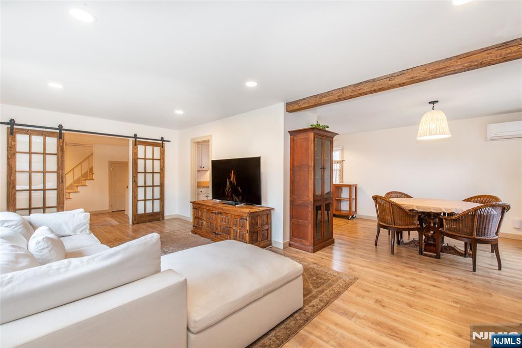 278 French Hill Road Wayne, NJ 07470 - Photo 9 of 33