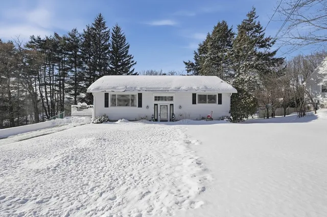 $425,000 | 49 Lawrence Street, Leominster, MA 01453