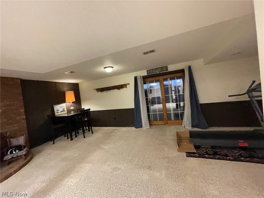458 Cross Road Belpre, OH 45714 - Photo 31 of 34 Family Room