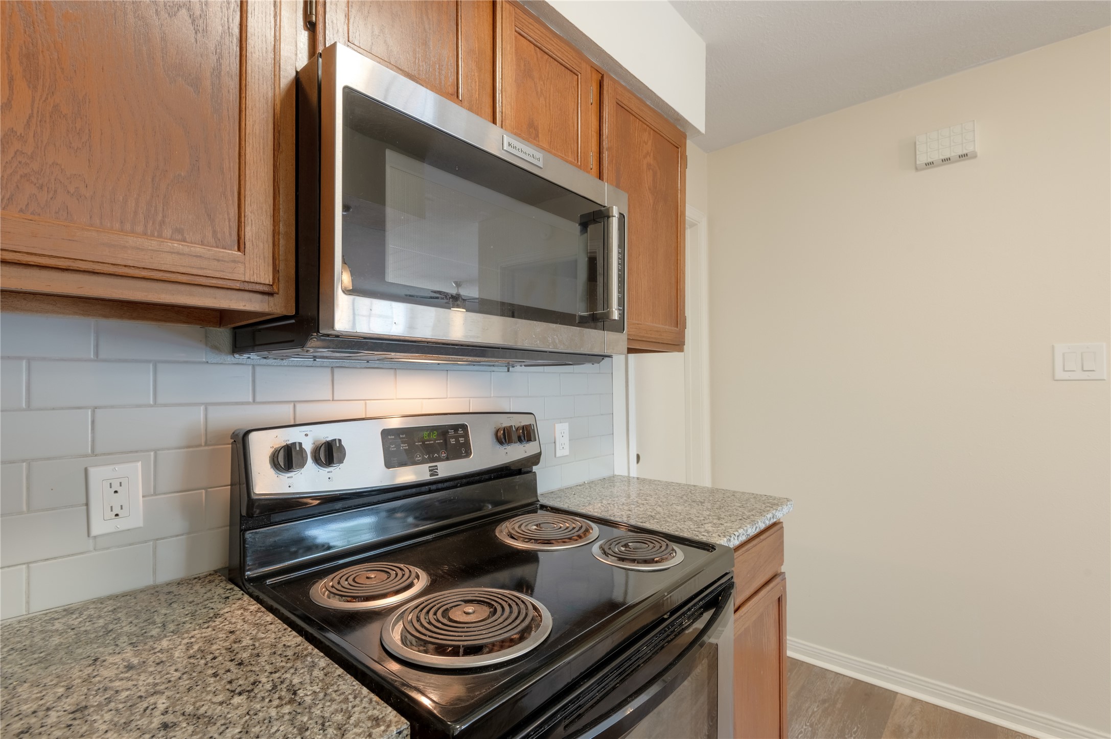 2402 Sycamore Avenue, Unit D6 Huntsville, TX 77340 - Photo 19 of 50