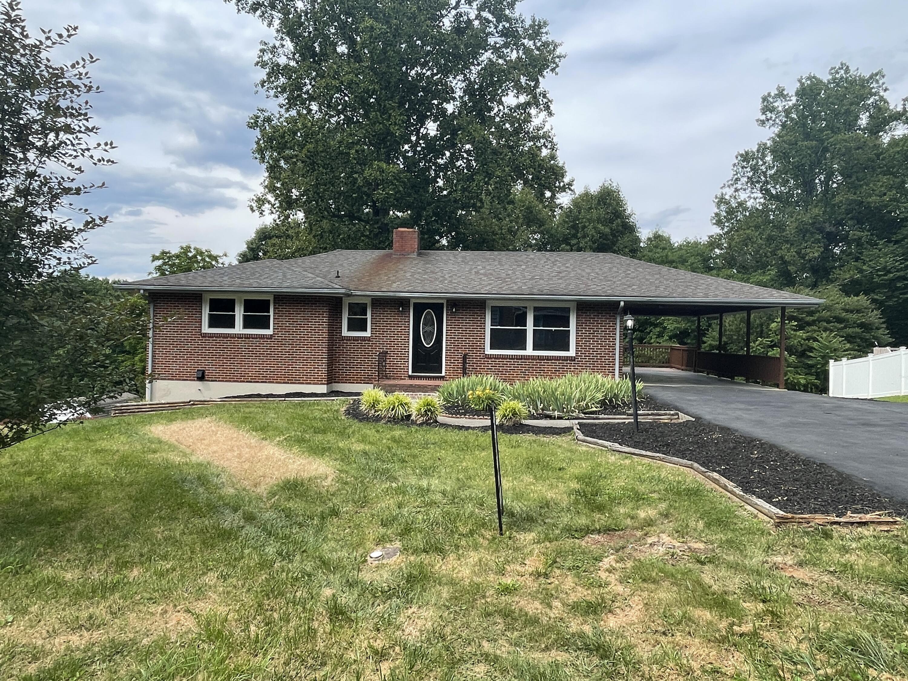 234 Sunrise Road Rocky Mount, VA 24151 - Photo 16 of 16 IMG_1687