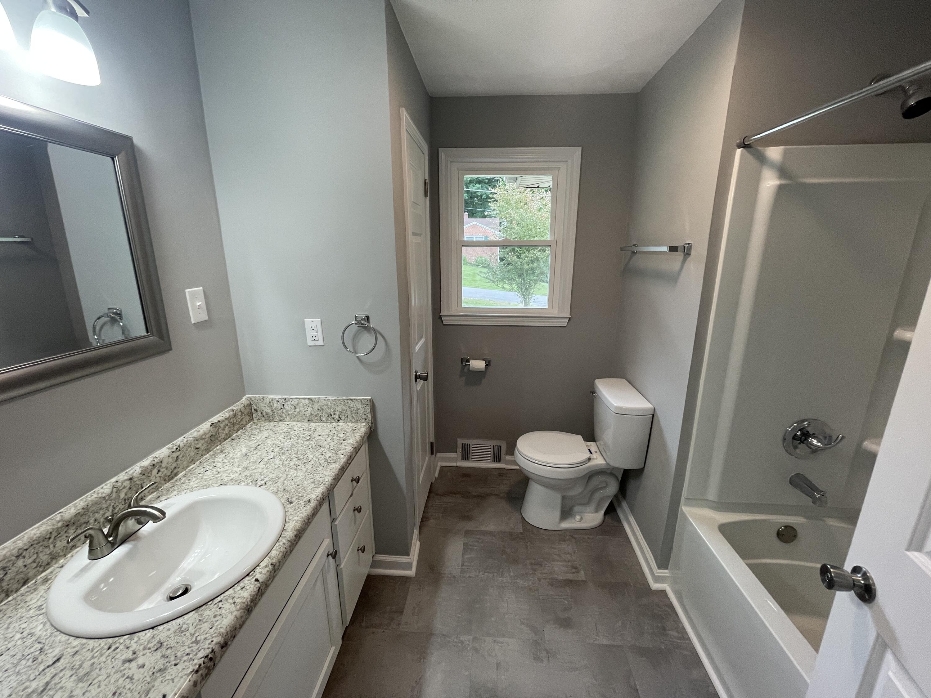 234 Sunrise Road Rocky Mount, VA 24151 - Photo 5 of 16 IMG_1675