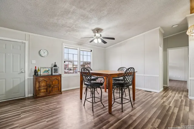 $234,950 | 1123 Debbie Drive, Marion, TX 78124