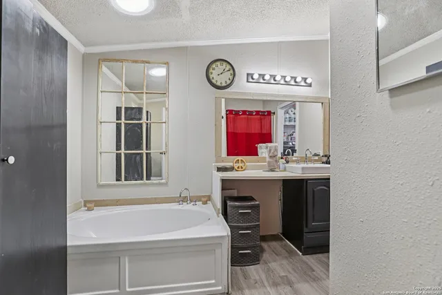 $234,950 | 1123 Debbie Drive, Marion, TX 78124