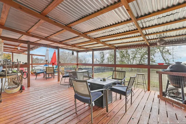 $234,950 | 1123 Debbie Drive, Marion, TX 78124