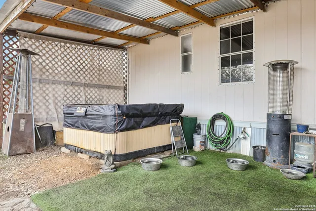 $234,950 | 1123 Debbie Drive, Marion, TX 78124