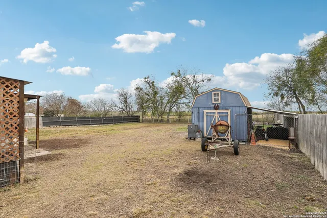 $234,950 | 1123 Debbie Drive, Marion, TX 78124