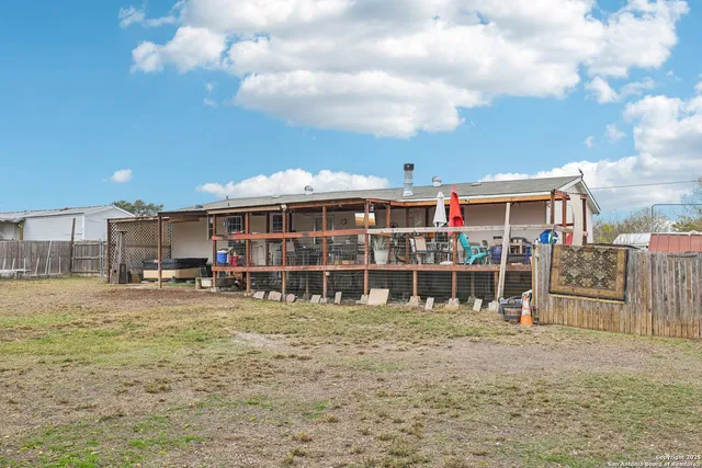 $234,950 | 1123 Debbie Drive, Marion, TX 78124