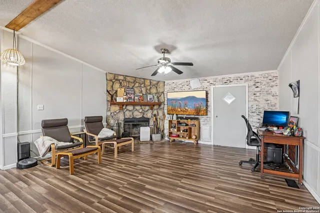 $234,950 | 1123 Debbie Drive, Marion, TX 78124