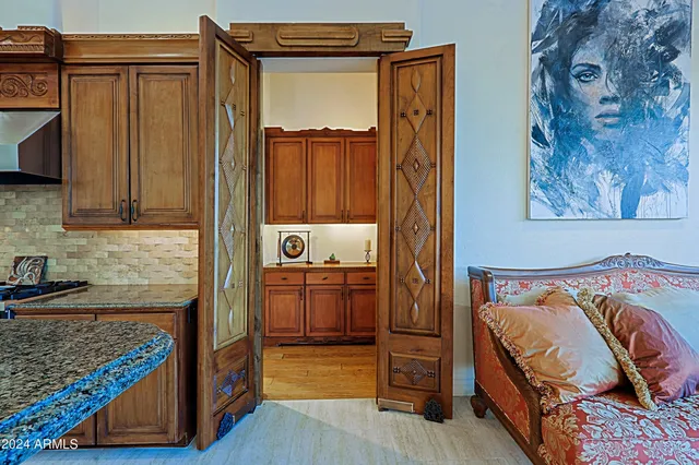 $9,000 | 34327 North 61st Place, Scottsdale, AZ 85266