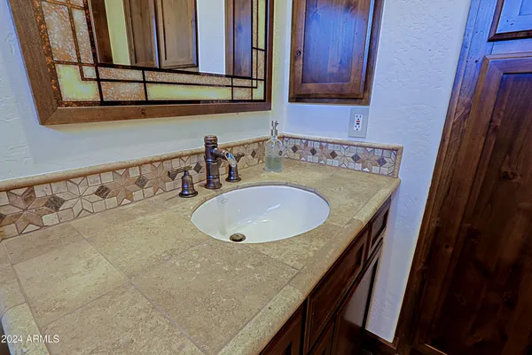 $9,000 | 34327 North 61st Place, Scottsdale, AZ 85266