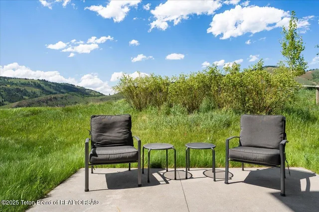 $9,700,000 | 13175 Riverbend Road, Jackson, WY 83001