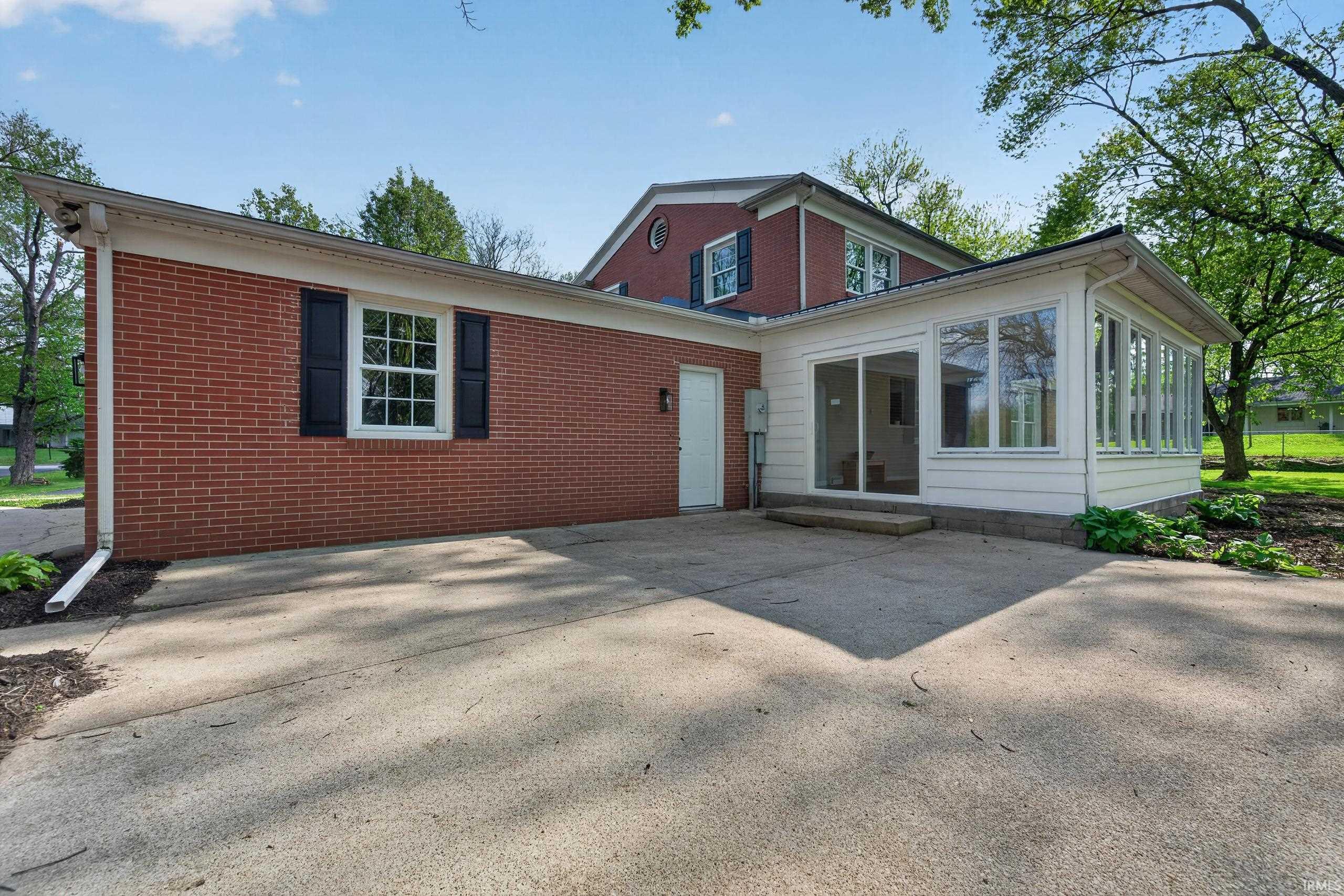 918 North Hawthorne Road Marion, IN 46952 - Photo 33 of 36