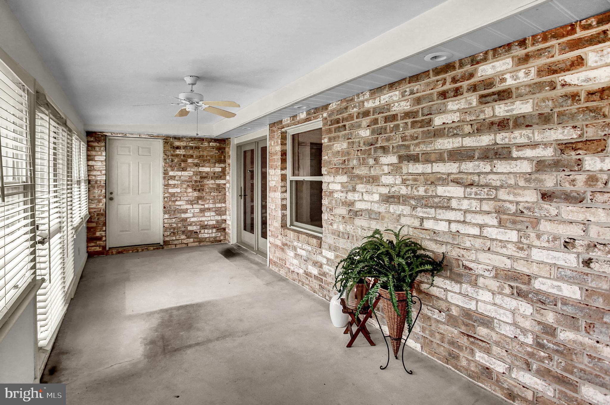 2720 Ritner Highway Carlisle, PA 17015 - Photo 26 of 43 Sun Room