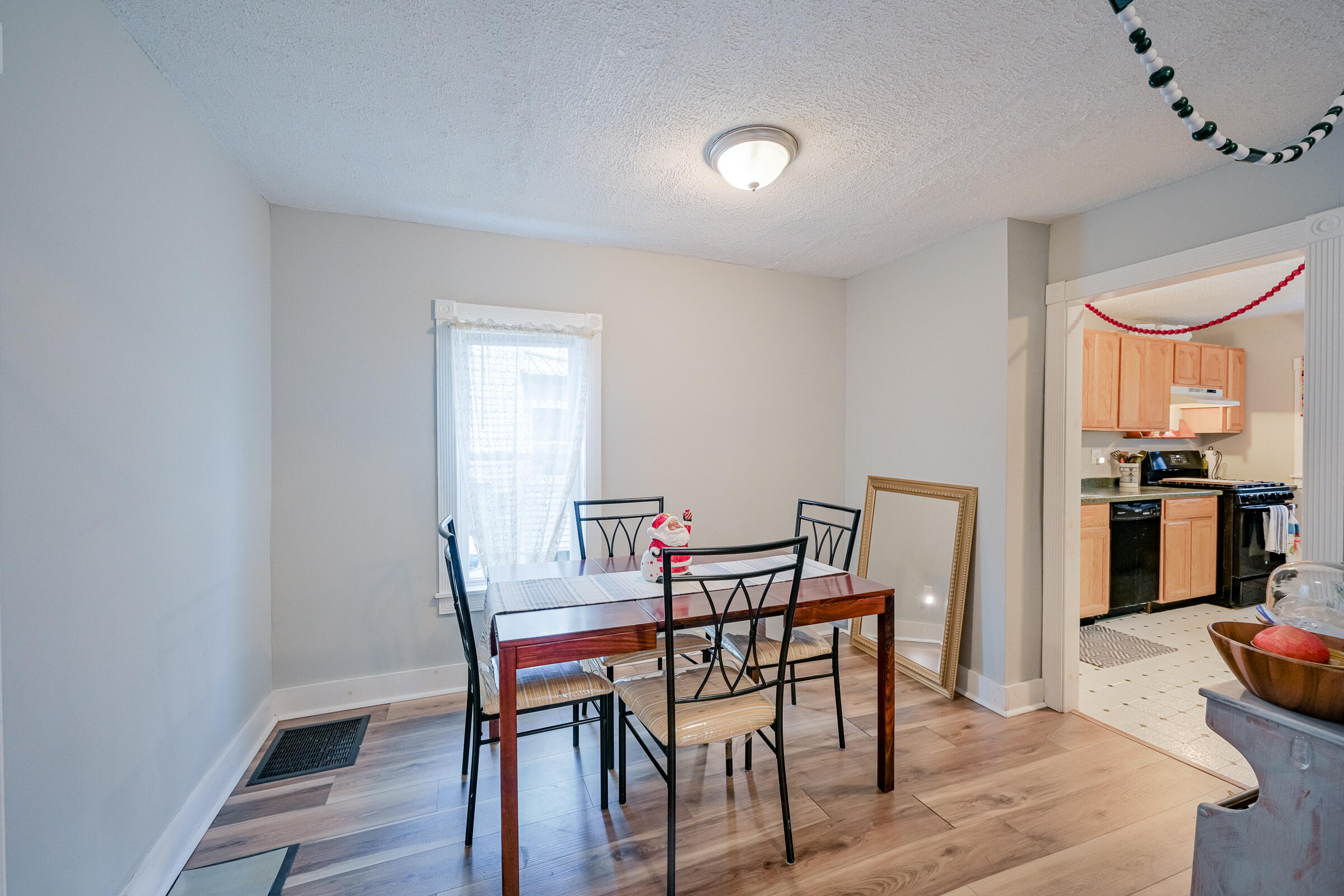 25 Center Street Augusta, ME 04330 - Photo 18 of 49 109802gr-114