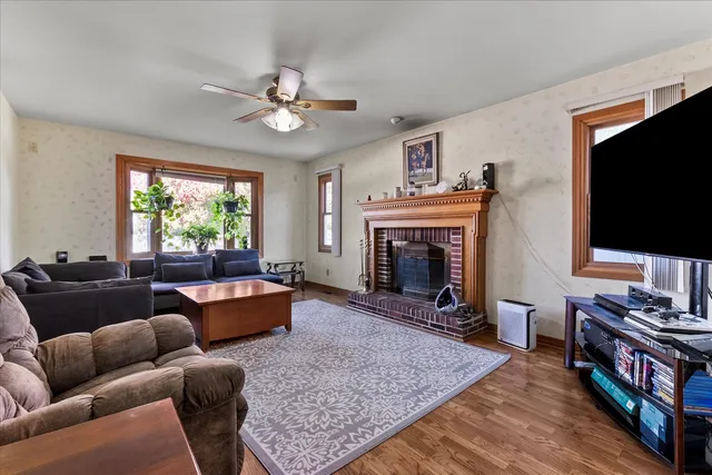 $349,900 | 7005 Manchester Drive, Plainfield, IL 60586