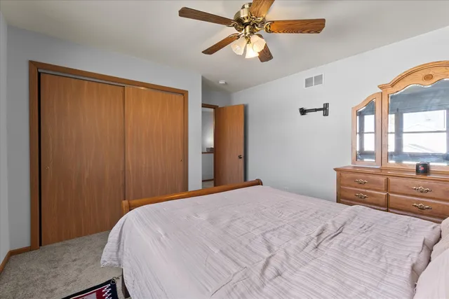 $349,900 | 7005 Manchester Drive, Plainfield, IL 60586