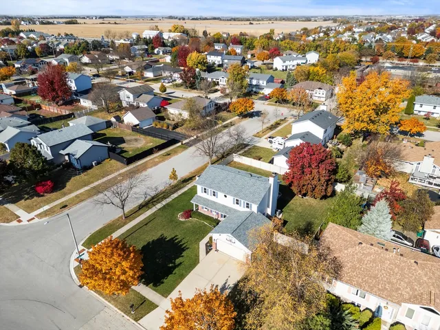 $349,900 | 7005 Manchester Drive, Plainfield, IL 60586