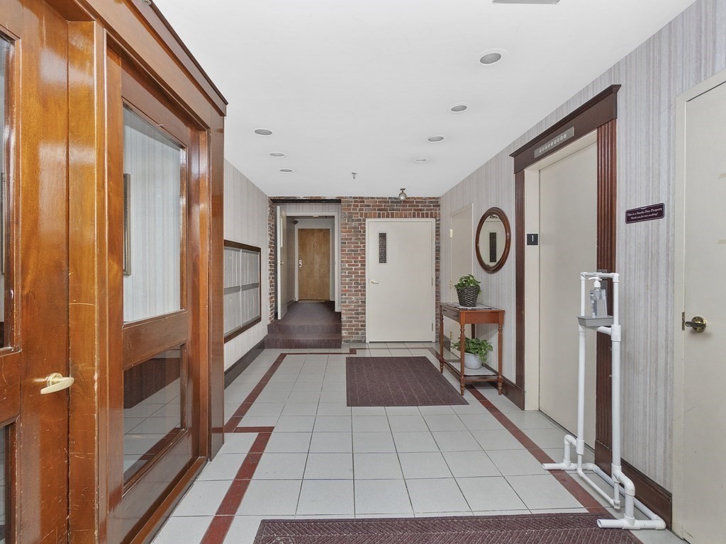 99 Fulton Street, Unit 54 Boston, MA 02109 - Photo 9 of 12