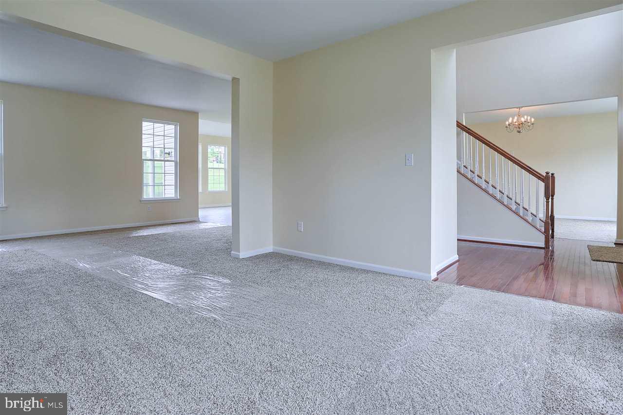 2515 Codorus Lane Spring Grove, PA 17362 - Photo 5 of 36