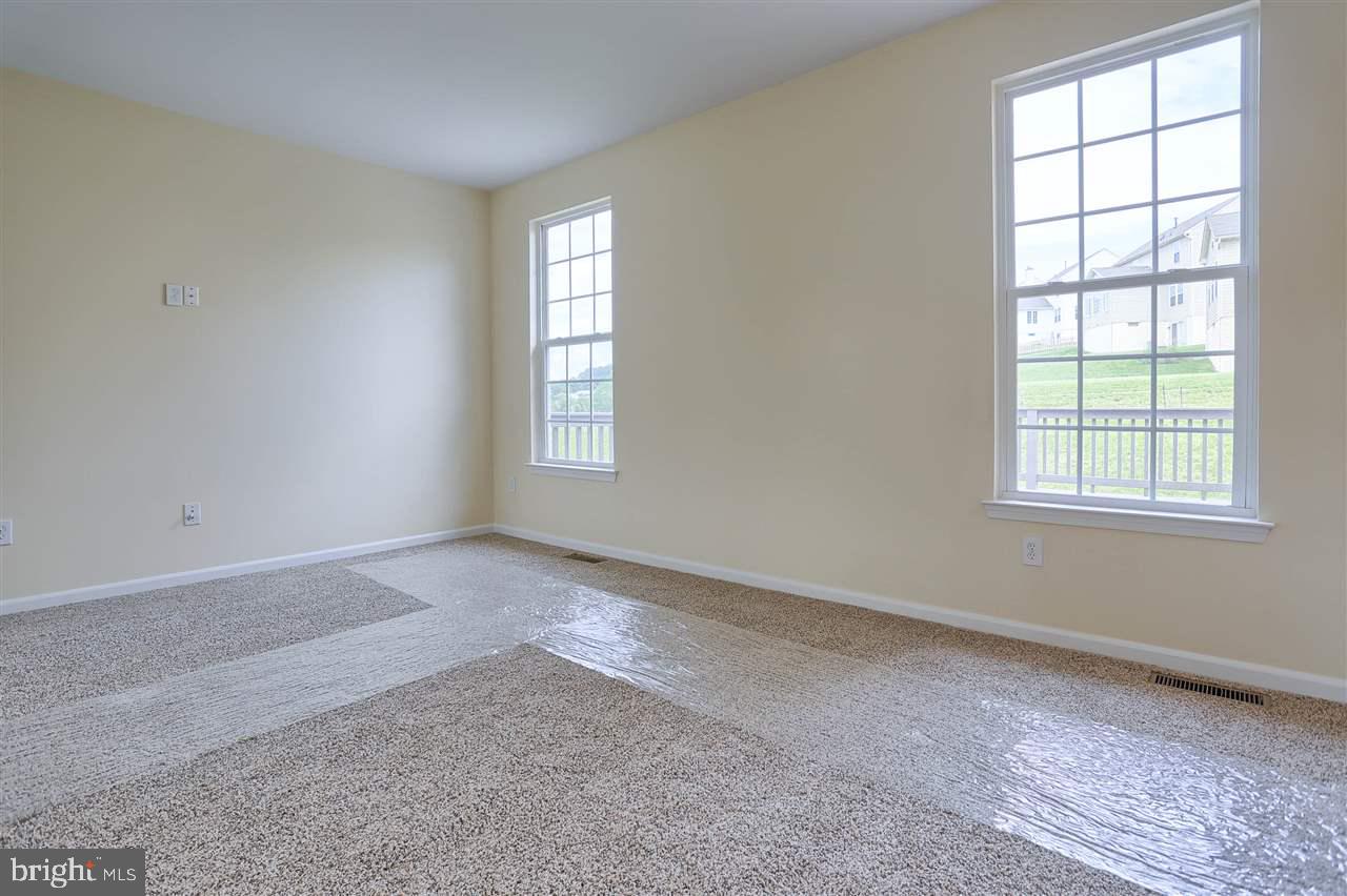 2515 Codorus Lane Spring Grove, PA 17362 - Photo 7 of 36