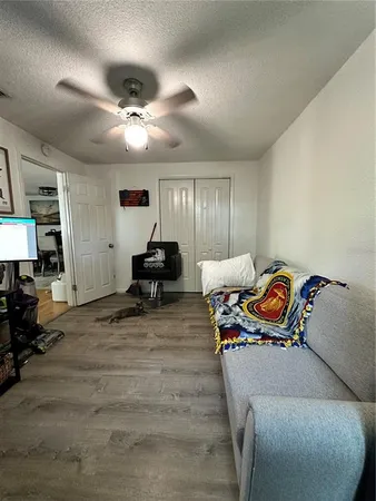 $2,995 | 4653 78th Lane North, St. Petersburg, FL 33709