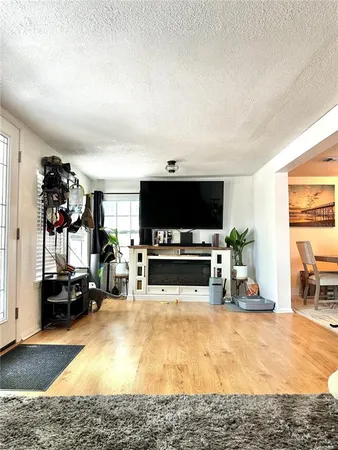 $2,995 | 4653 78th Lane North, St. Petersburg, FL 33709
