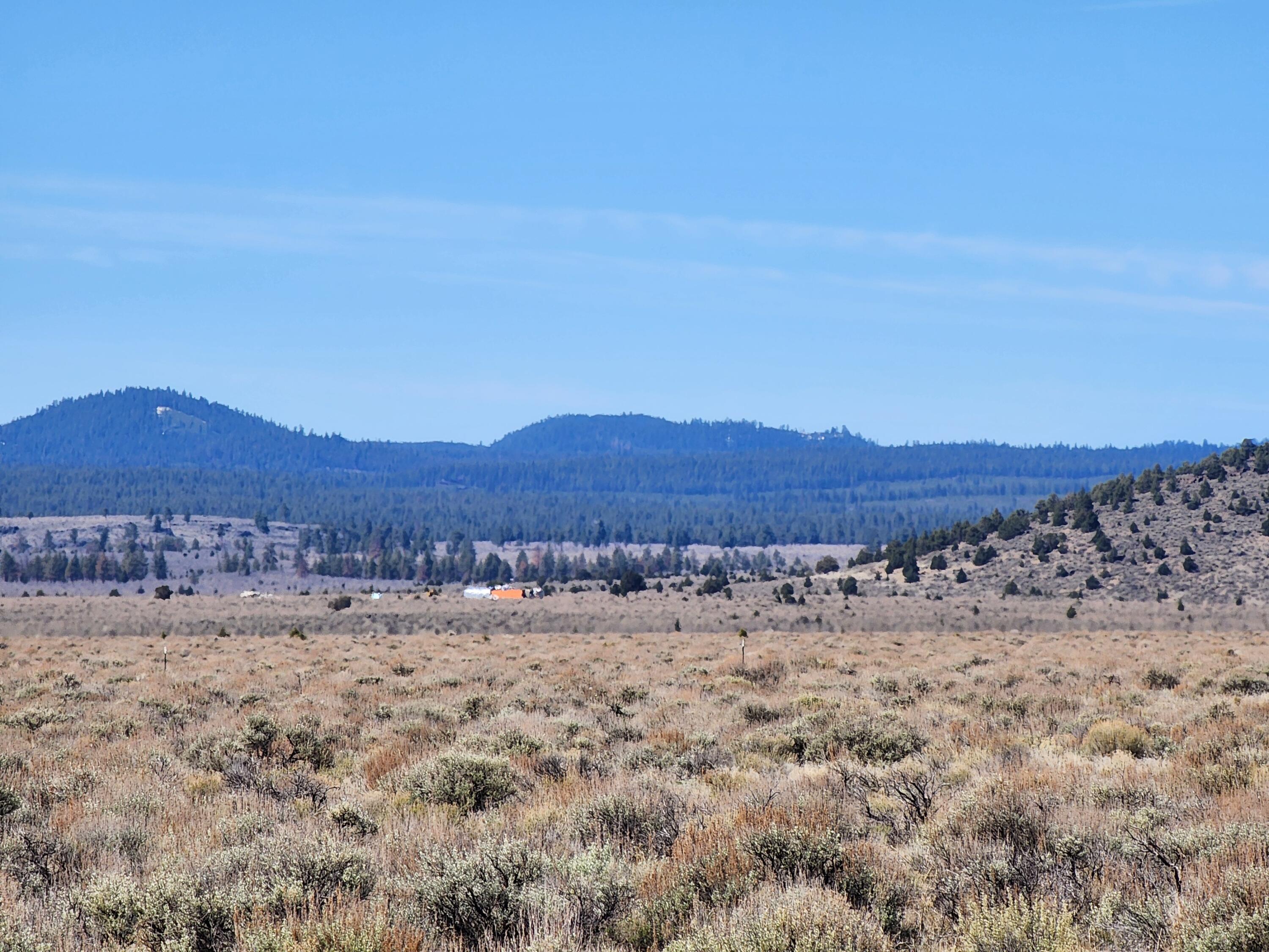 57591 Ft Rock Road Bend, OR 97701 - Photo 3 of 12 20240417_111708