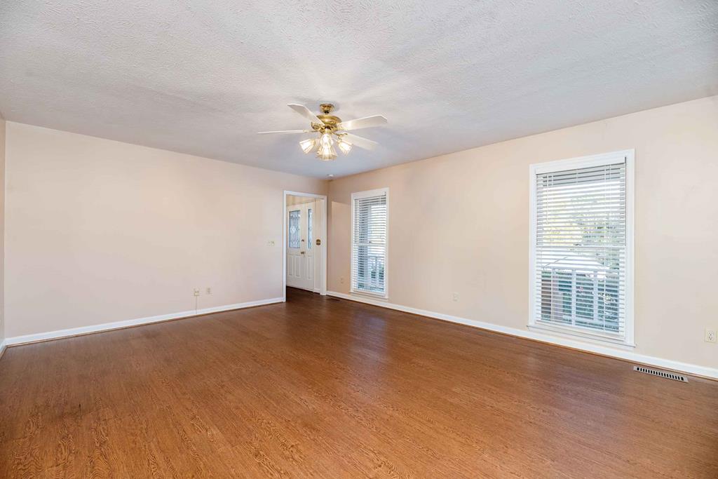 7282 East Wynfield Loop Midland, GA 31820 - Photo 9 of 43