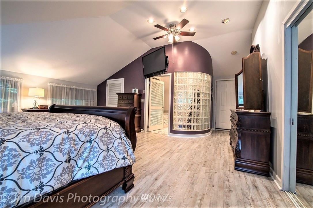 25651 Lake Fenwick Road South Kent, WA 98032 - Photo 8 of 25 Gallery Image 8