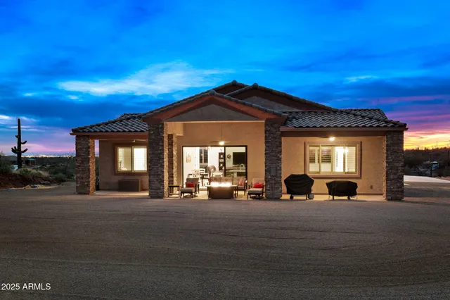 a view of a house with a big yard