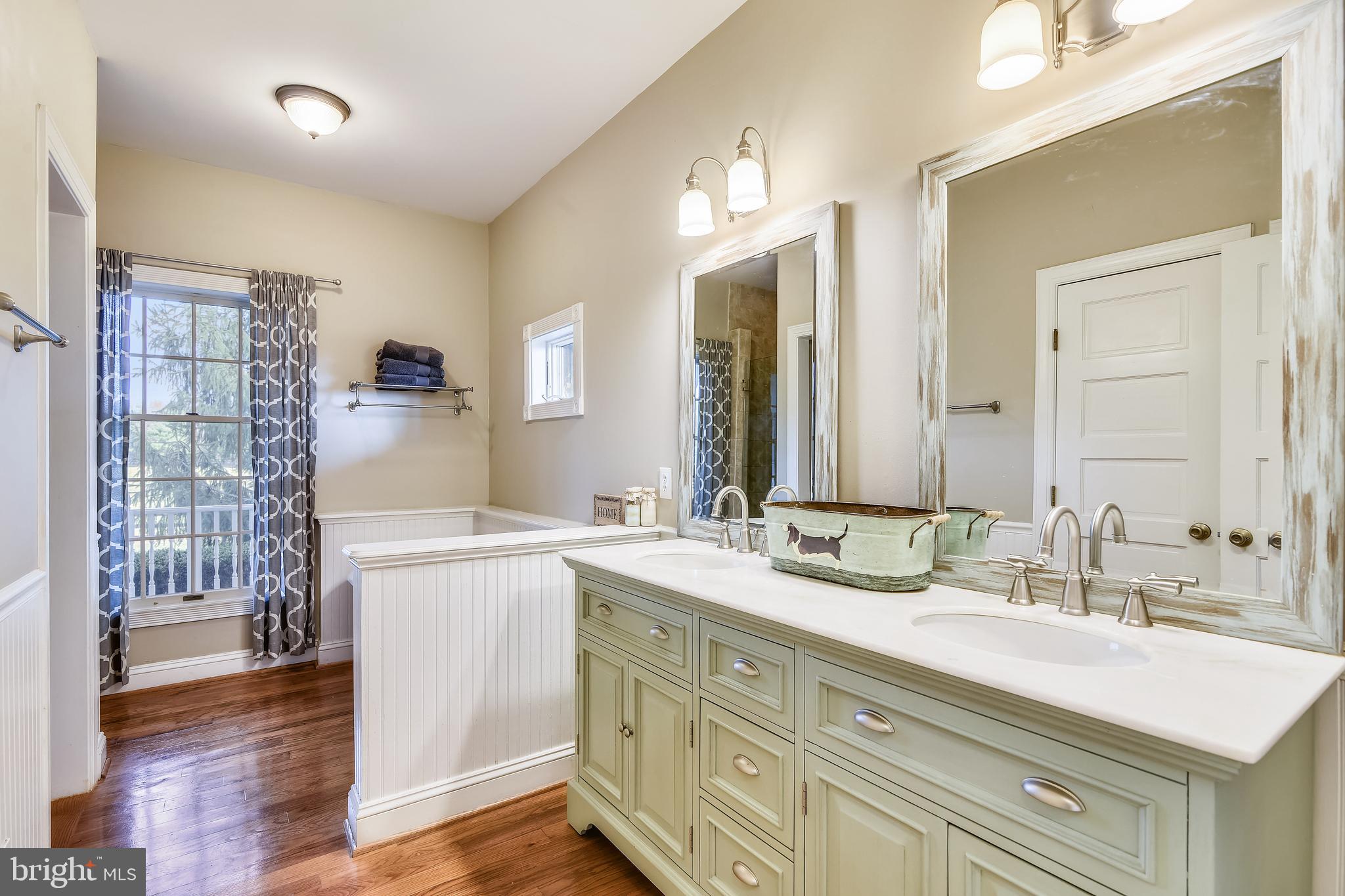 17827 Tranquility Road Purcellville, VA 20132 - Photo 14 of 130 Gallery Image 14