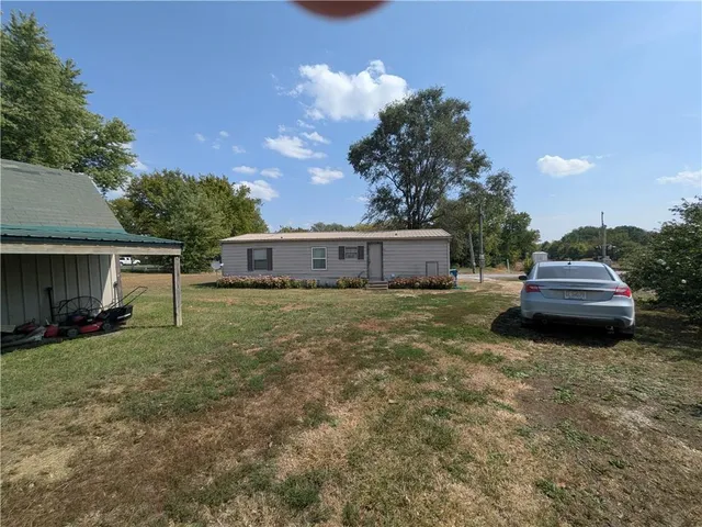 $54,900 | 208 South Plum Street, Holden, MO 64040