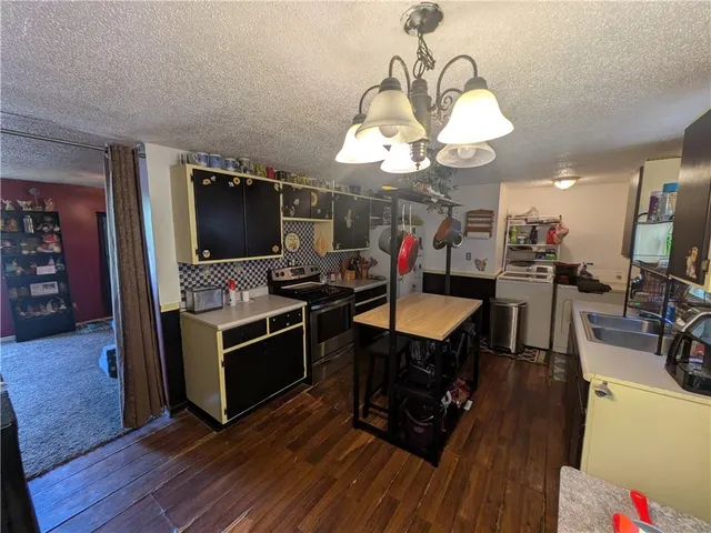 $54,900 | 208 South Plum Street, Holden, MO 64040