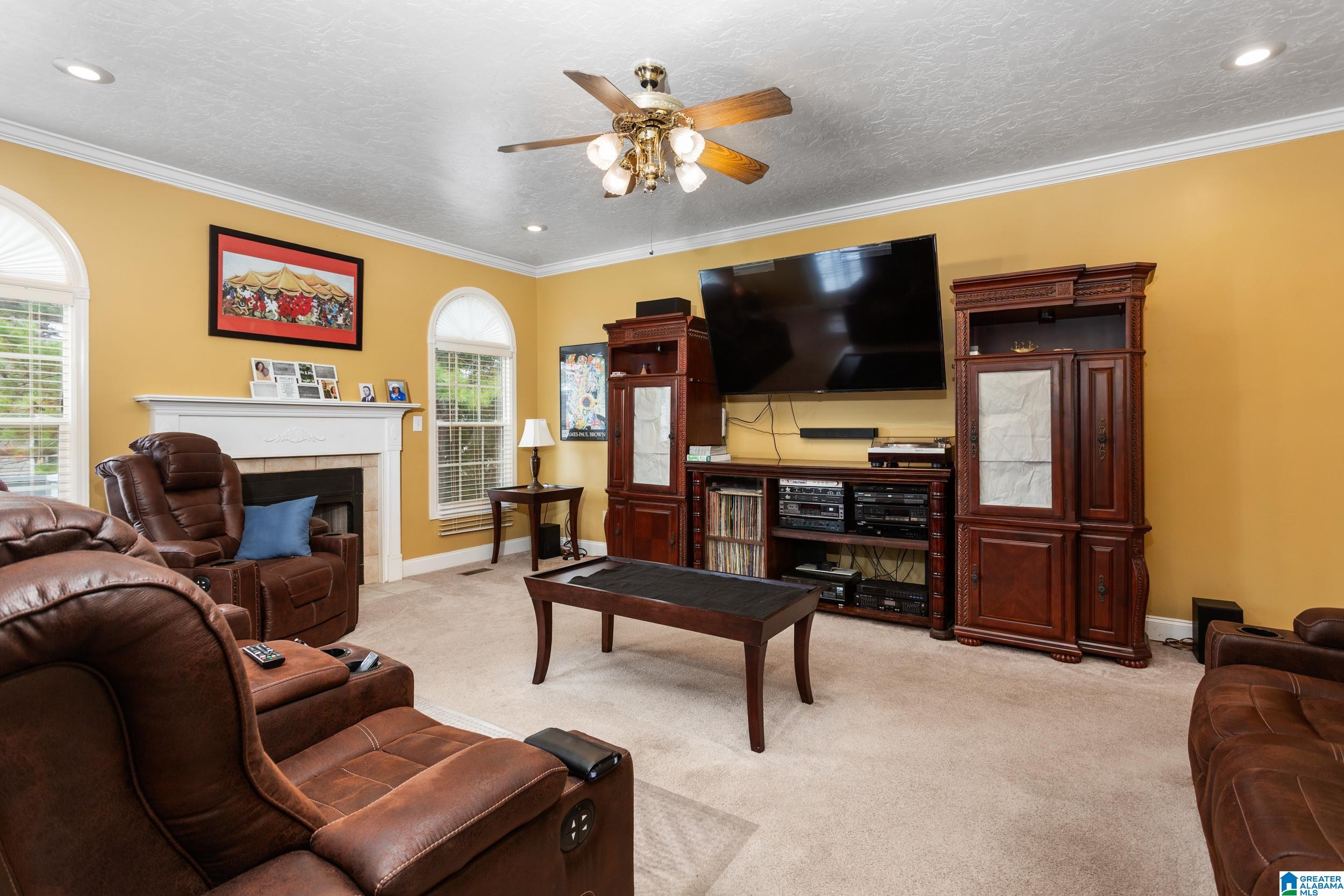 1502 Watson Way Northeast Jacksonville, AL 36265 - Photo 5 of 32
