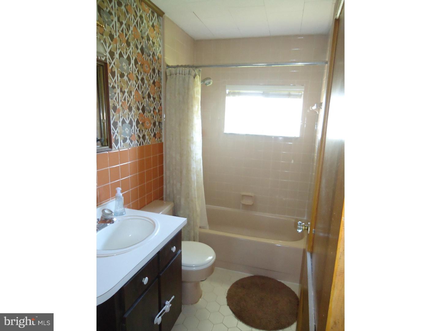 427 Chelsea Road Fairless Hills, PA 19030 - Photo 22 of 22 Bathroom