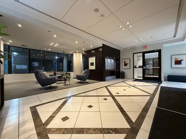 $334,900 | 110 1st Avenue Northeast, Unit 1006, Minneapolis, MN 55413