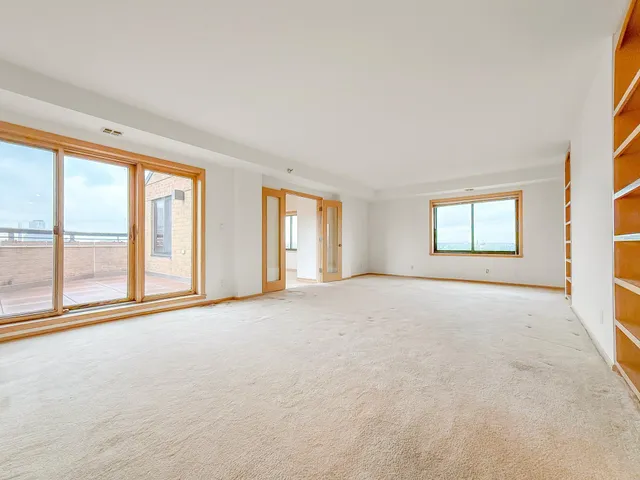 $334,900 | 110 1st Avenue Northeast, Unit 1006, Minneapolis, MN 55413