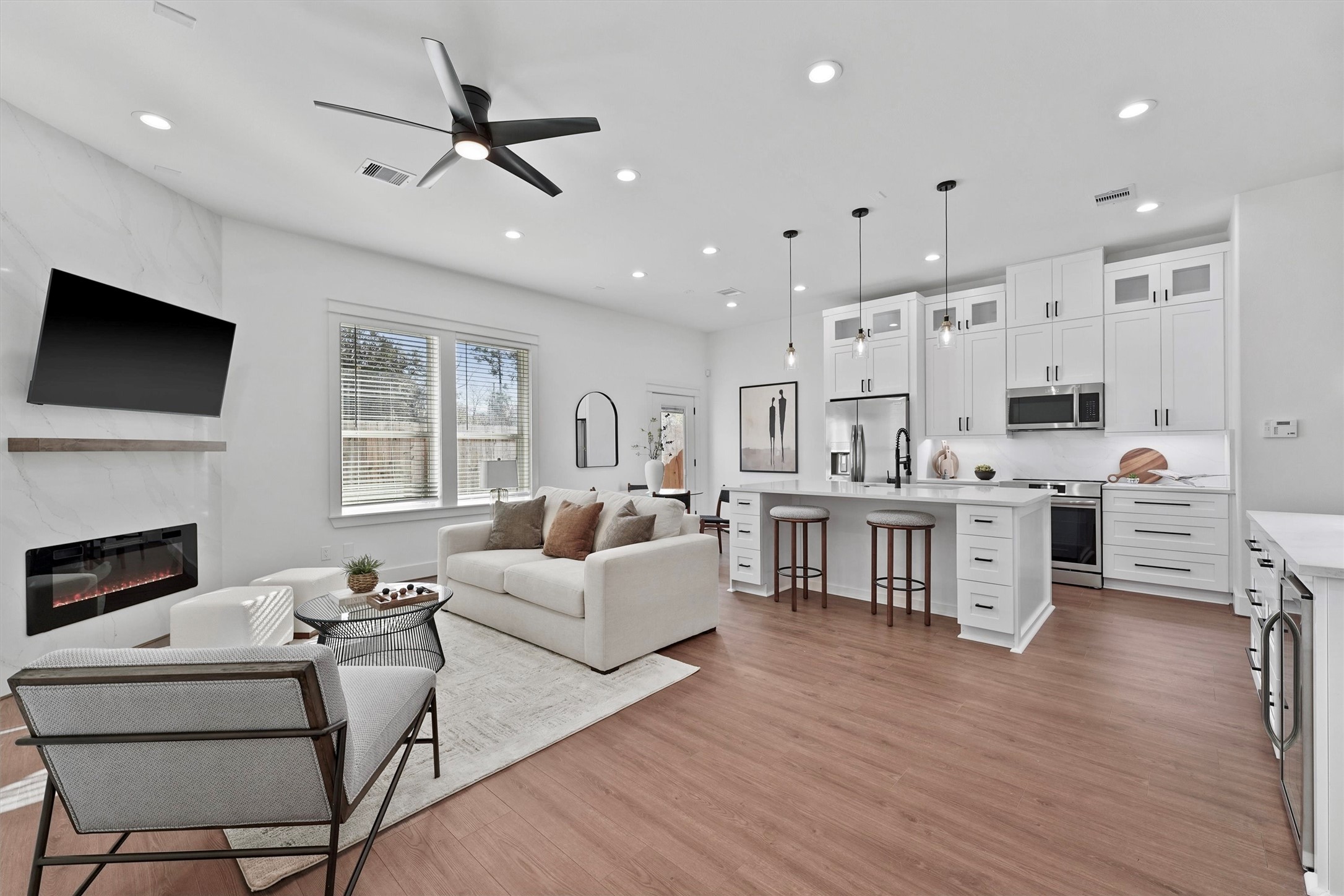 6128 Endeavor Heights Road Houston, TX 77091 - Photo 10 of 37 Gallery Image 10