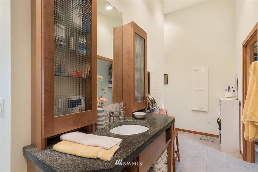 71 East Rustle Way Grapeview, WA 98546 - Photo 14 of 25 Gallery Image 14