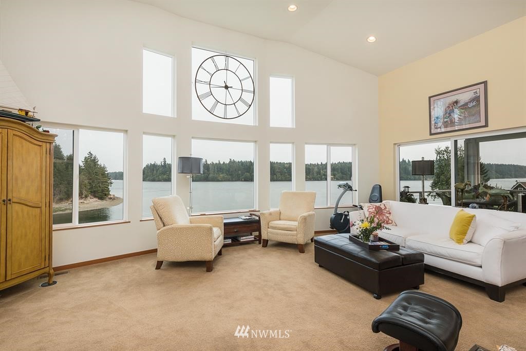 71 East Rustle Way Grapeview, WA 98546 - Photo 4 of 25 Gallery Image 4