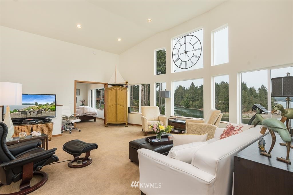 71 East Rustle Way Grapeview, WA 98546 - Photo 5 of 25 Gallery Image 5
