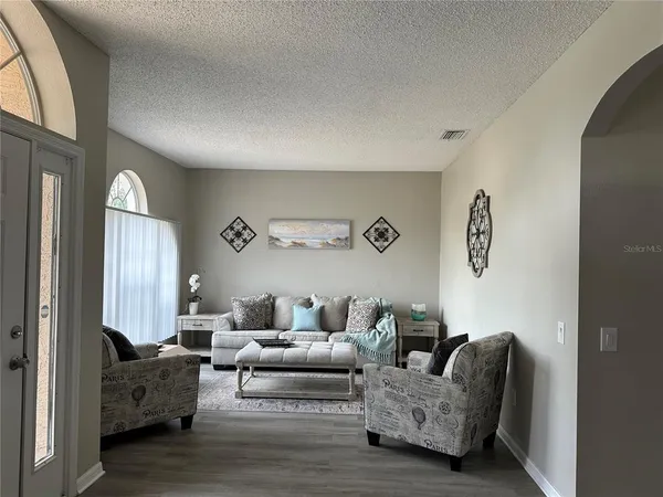 $2,295 | 310 Crystal Goblet Court, Valrico, FL 33594