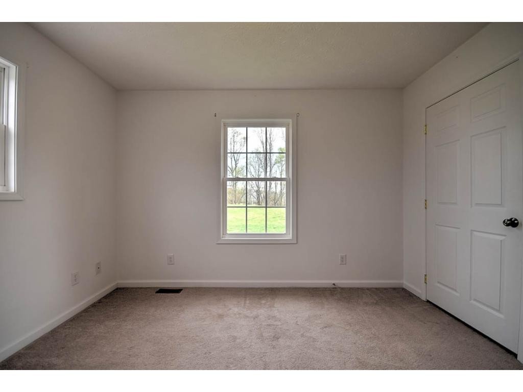 115 Whispering Ridges Road Greeneville, TN 37743 - Photo 18 of 36 Photo 18