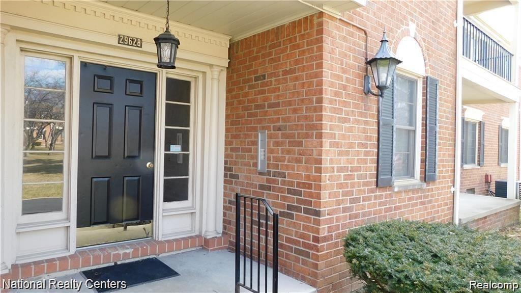 29628 Middlebelt Road, Unit 2702 Farmington Hills, MI 48334 - Photo 5 of 27