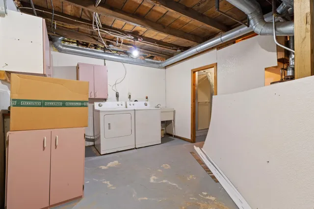 $209,000 | 310 Trondheim Road, Kenyon, MN 55946