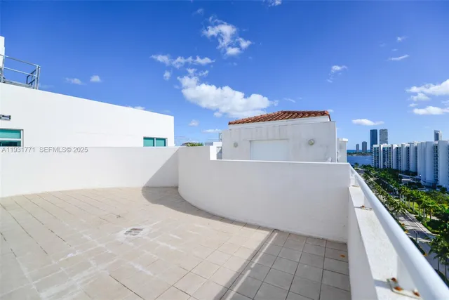 $4,000 | 3131 Northeast 188th Street, Unit 11213, Aventura, FL 33180