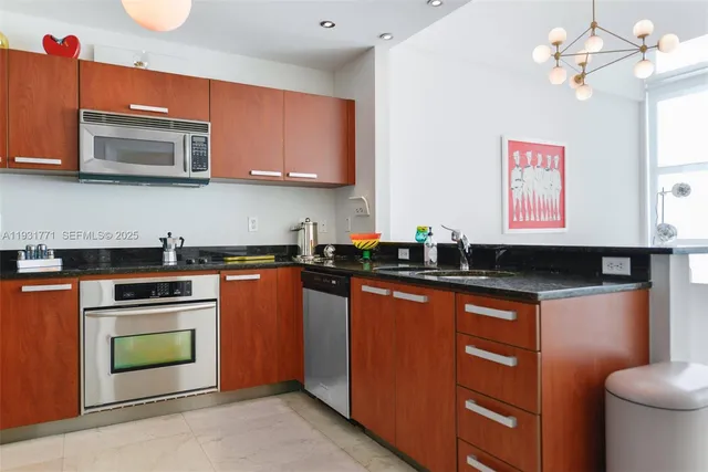 $4,000 | 3131 Northeast 188th Street, Unit 11213, Aventura, FL 33180