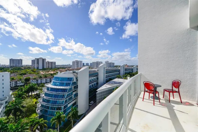 $4,000 | 3131 Northeast 188th Street, Unit 11213, Aventura, FL 33180