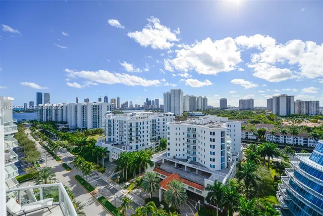 $4,000 | 3131 Northeast 188th Street, Unit 11213, Aventura, FL 33180